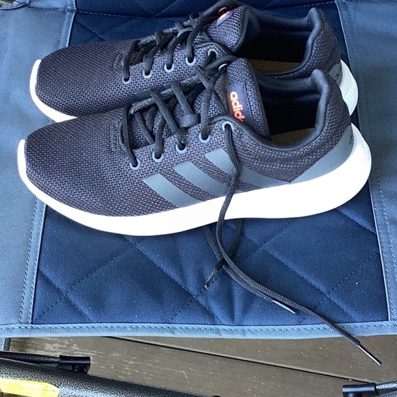 Excellent condition Adidas - Picture 3 of 5